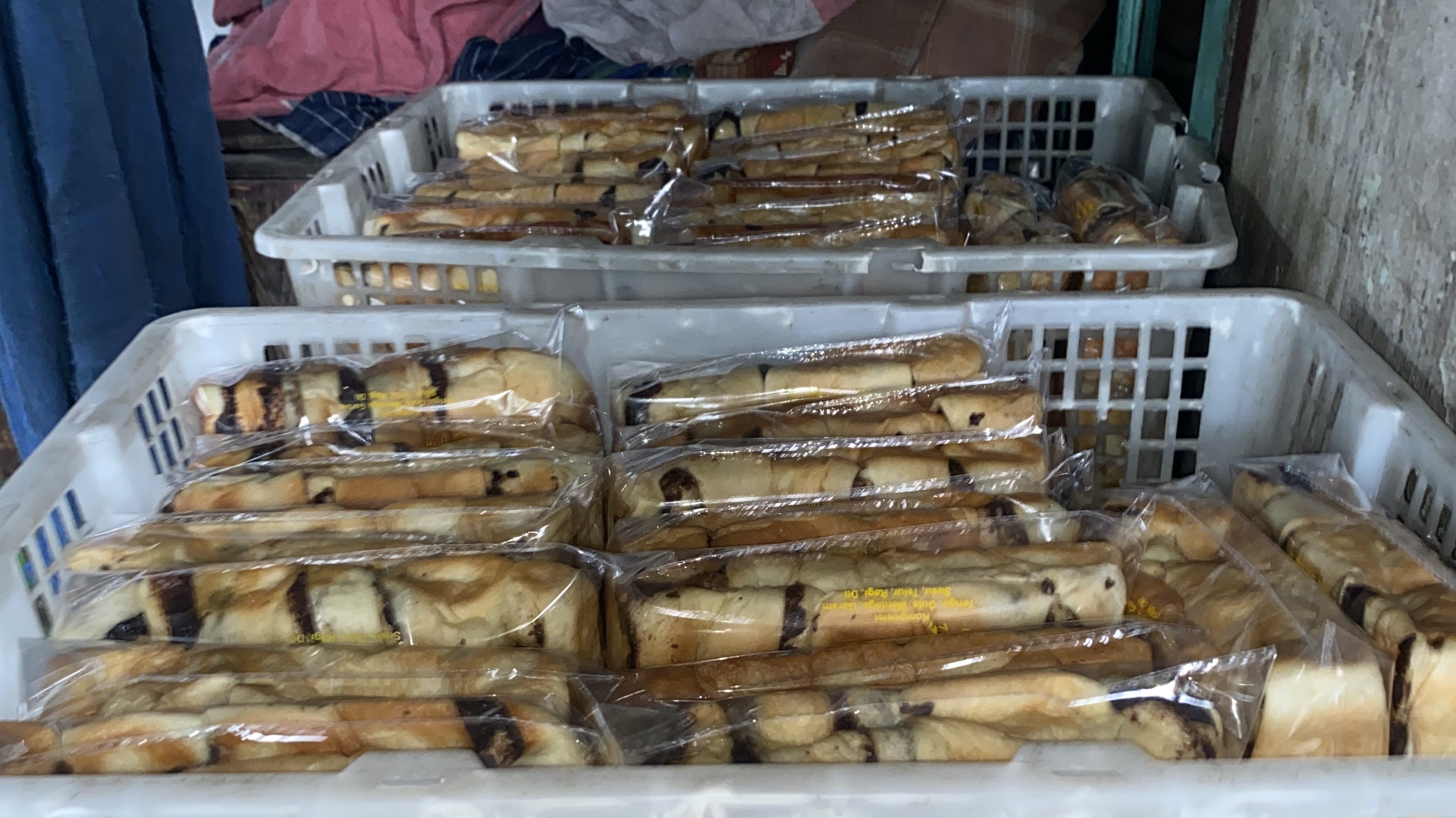 Roti Warnasari